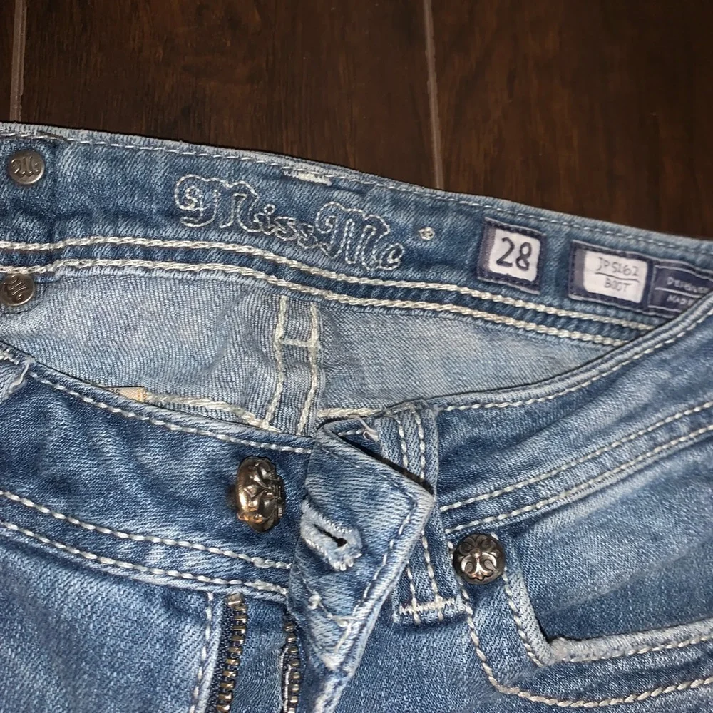 Denim Miss Me Jeans - Picture 4 of 6
